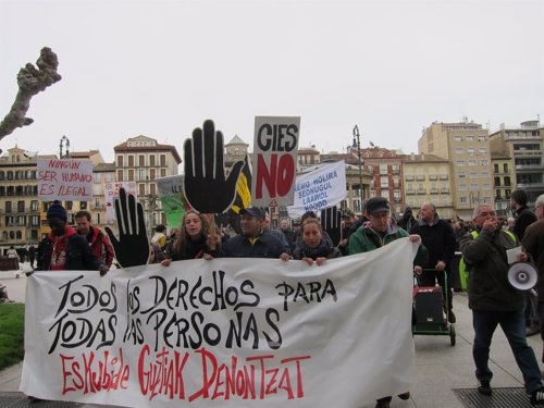 Manifestación en Pamplona contra el racismo y la xenofobia