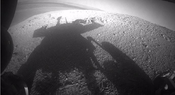 Sombra del rover Opportunity de la NASA
