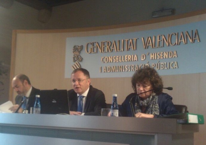 Moragues en la rueda de prensa sobre los datos del déficit