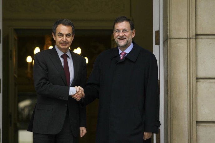 Zapatero Recibe A Rajoy En La Moncloa