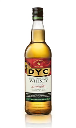 Botella de Whisky DYC con motivo del Mundial de Brasil