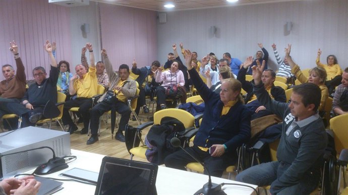 Acuerdo por unanimidad de lso trabajadores de cafeterías