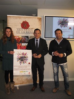 El consejero de Industria presenta la Feria de Artesanía