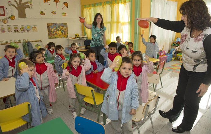 Escolares colegio Haypo Santander