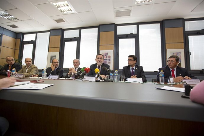 Los rectores en la rueda de prensa en Castellón