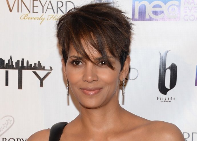 Halle Berry habla encantada de las bondades de su maternidad