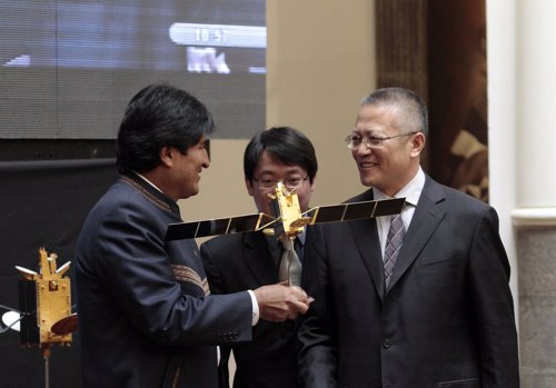 El presidente boliviano ya piensa en otro satélite de prospección