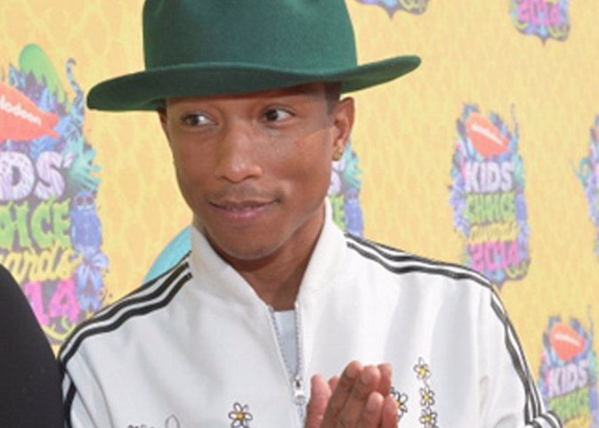 Ûthe voice' el talent show de Italia, tiene nueva estrella en su jurado Pharrell