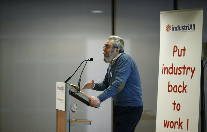 El secretario general de UGT, Cándido Méndez, 