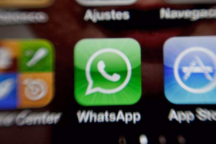 WhatsApp Pantallazo Móvil Aplicación Facebook MWC