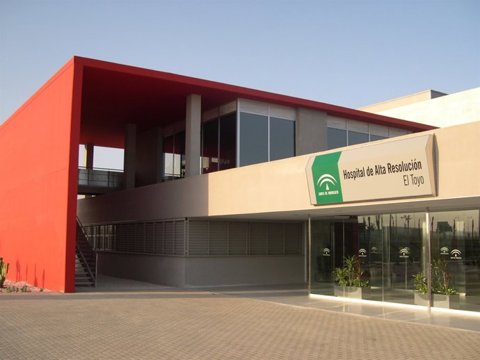 Fachada del chare del Toyo