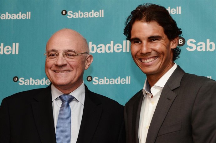 Rafael Nadal firma acuerdo con el Banco Sabadell