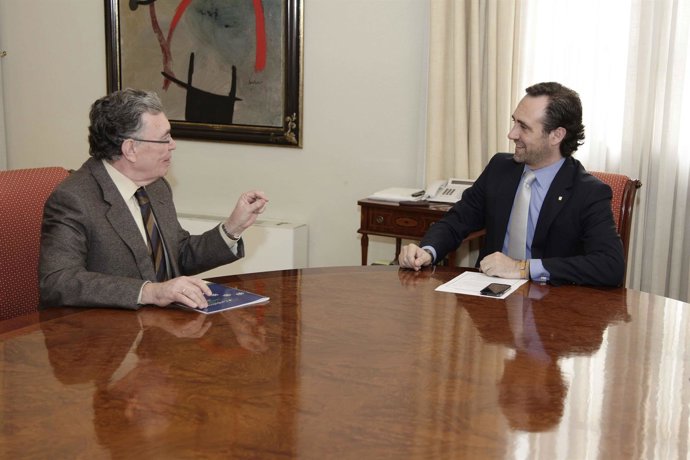 Bauzá y representante cece