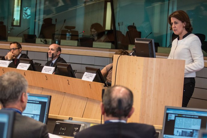 Barcina en el acto en Bruselas, junto a Sánchez de Muniáin y Marrodán.