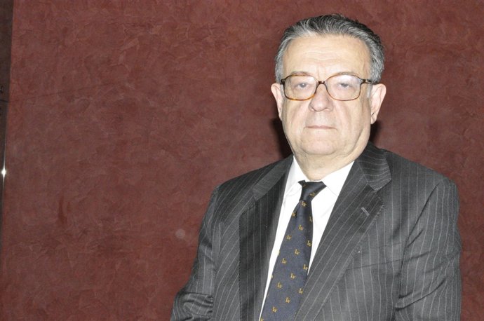 El ponente constitucional Miguel Herrero y Rodríguez de Miñón.