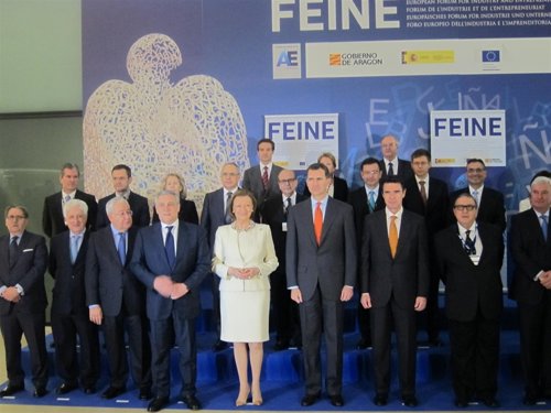 El Príncipe, junto al ministro de Industria y la presidenta de Aragón