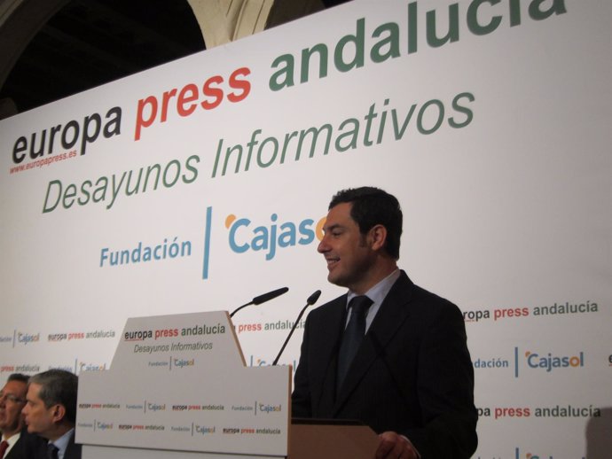 Juan Manuel Moreno, en los desayunos de Europa Press Andalucía