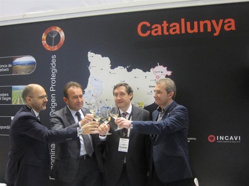 J.Bort, M.Calçada, J.M.Pelegrí y J.Nebot