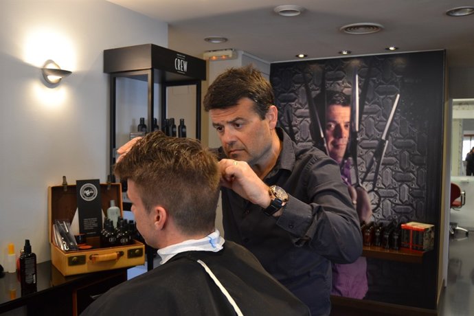 Rafael Raso en la peluquería