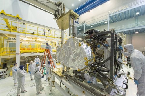 Instalado el Espectrógrafo de Infrarrojo Cercano en el Telescopio James Webb