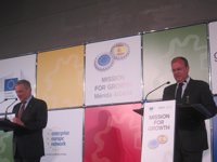 El vicepresidente de la CE destaca las medidas fiscales de Monago porque "abren la puerta a nuevas inversiones"