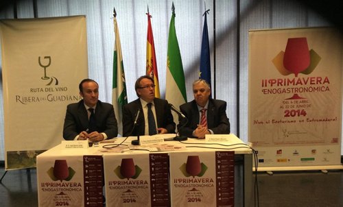 Del Moral en la presentación de la Primavera Enogastronómica