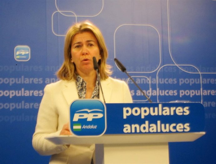 Teresa Ruiz Sillero en rueda de prensa en el PP-A