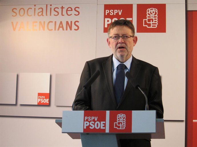 El secretario general del PSPV, Ximo Puig, en rueda de prensa.