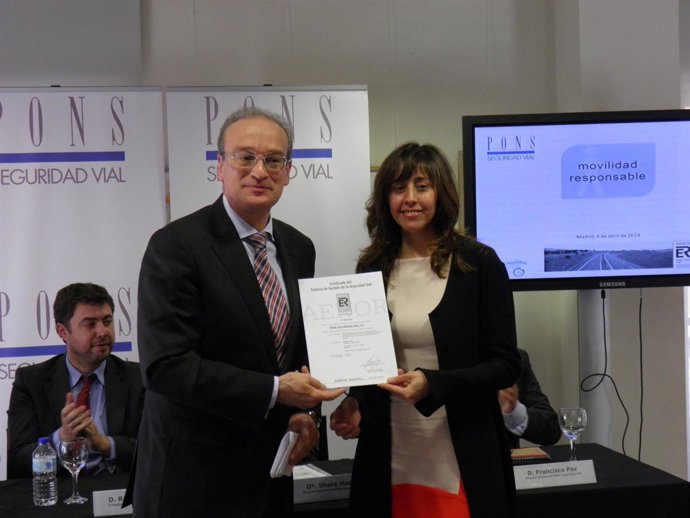 El presidente de AENOR y la directora coprorativa de PONS