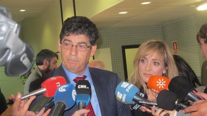 El vicepresidente de la Junta de Andalucía, Diego Valderas, en Huelva.