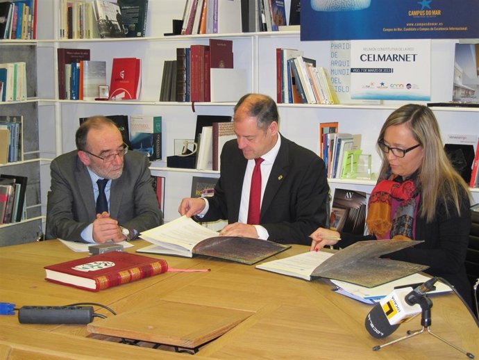 Firma de convenio entre Consellería Facenda y Universidade de Vigo.