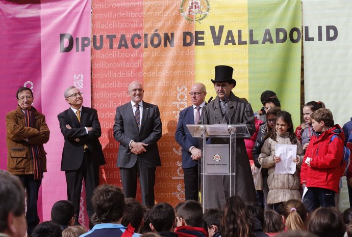 Acto que conmemora el Día del Libro Infantil y Juvenil en Urueña (Valladolid)