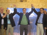 Moreno destaca "la importancia" de las elecciones en las que votar a partidos "pequeñitos" no sirve "para nada"