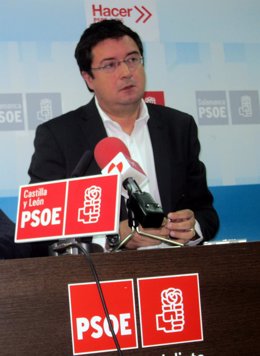 Óscar López