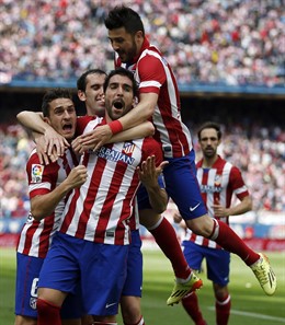 El Atlético sufre pero mantiene el liderato ante el Villarreal