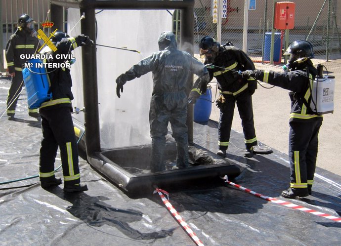 La Guardia Civil realiza un simulacro en una empresa de Escombreras 
