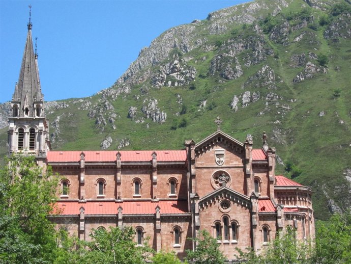 Basílica De Covadonga