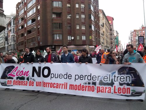 Manifestación por la defensa de la integración del ferrocarril y llegada del AVE