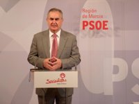 González Tovar (PSRM) lamenta que no haya "cosas nuevas", lo que denota "provisionalidad" e "improvisación"
