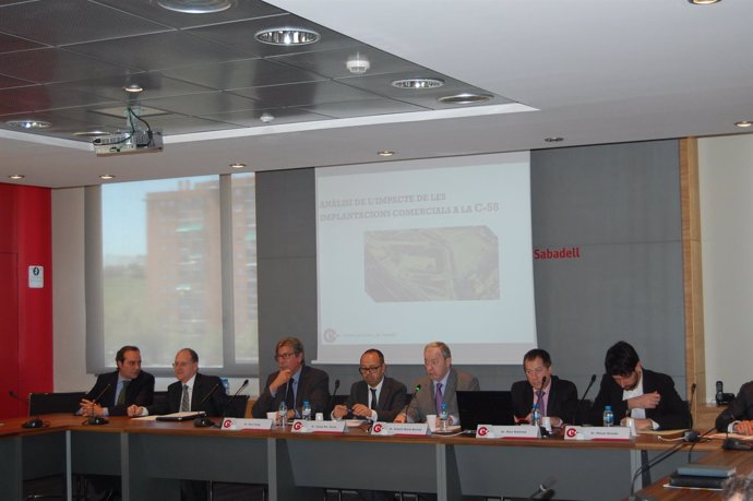 Presentación de un estudio de la Cámara de Sabadell sobre implantación comercial