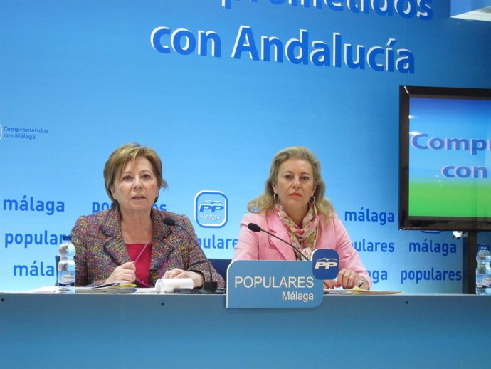 Celia Villalobos y Carolina España, en rueda de prensa