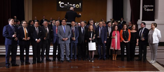 Foto de los galardonados con los Premios 'Gota a Gota' de la Fundación Cajasol