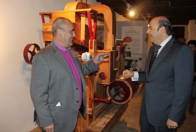 Visita del presidente de Diputación a Molvízar