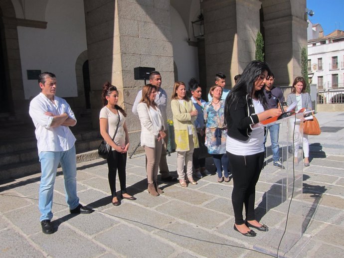 Conmemoración Del Día Internacional Del Pueblo Gitano En Cáceres