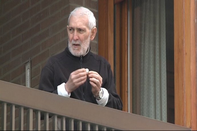  El Preso De ETA Josu Uribetxeberria Bolinaga, En El Balcón De Su Casa 