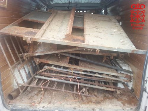 Vallas robadas en Arellano. 