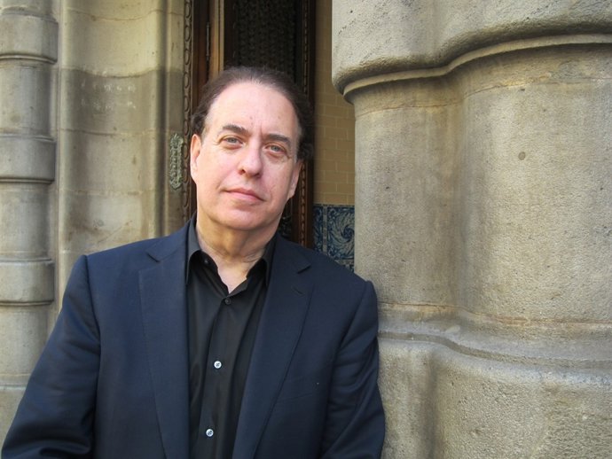 El escritor G.Cooper