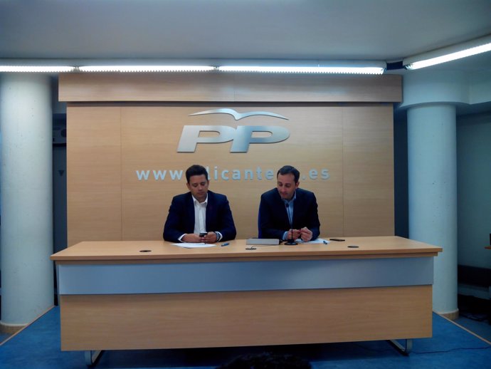 José Juan Zaplana y César Sánchez, este martes en rueda de prensa