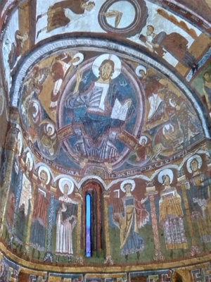 Proyección en Sant Climent de Taüll que reemplaza la pintura del ábside