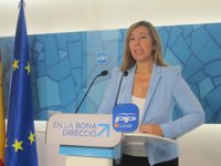 Alicia Sánchez-Camacho urge a Duran a romper ya con CDC